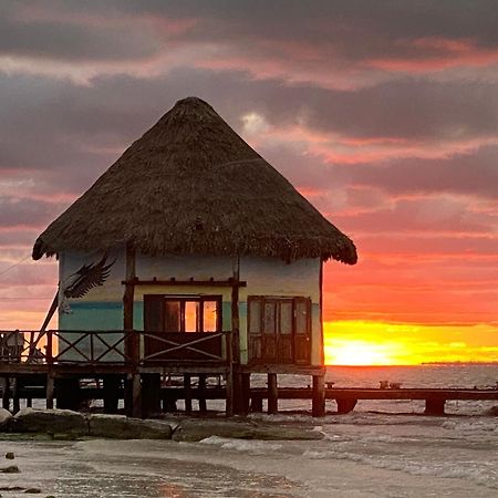 Barco Verde Hostel Isla Holbox Екстер'єр фото